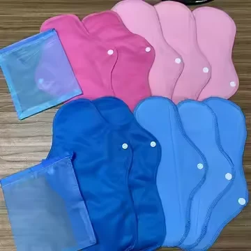 Assortiment de serviettes hygiéniques lavables et réutilisables